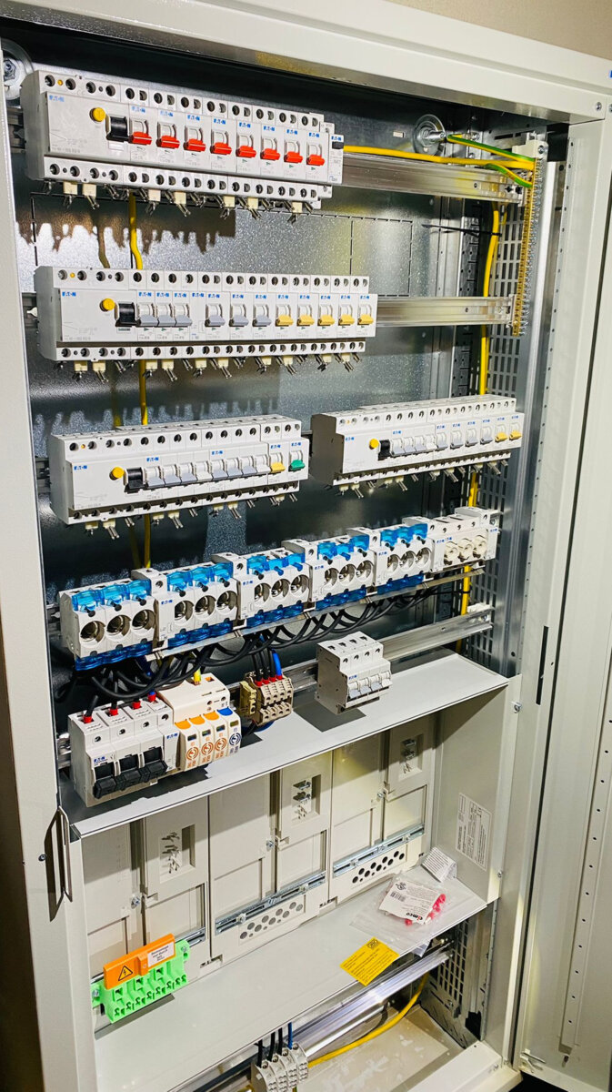 Hausinstallation von Elektro Hörb